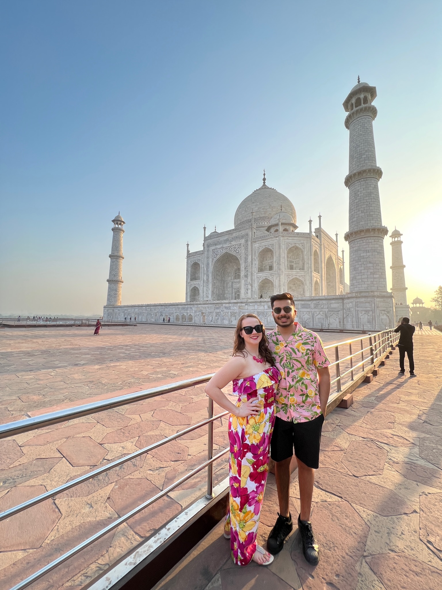 432 Taj Mahal Couple Stock Photos, High-Res Pictures, and Images - Getty  Images